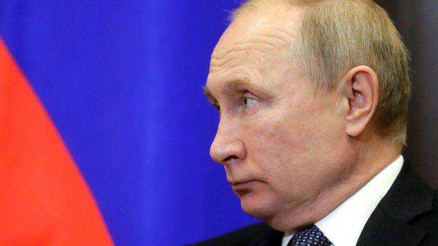 Путин поручил Счетной палате контроль над исполнением национальных проектов