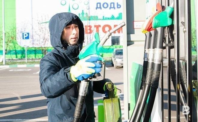 В России вновь начали расти цены на бензин