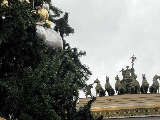Праздничную подсветку в Петербурге начнут отключать с 15 января
