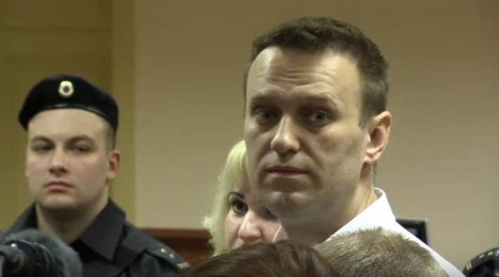 Оскорблениями и хамством Навальный распугал всех союзников в СМИ