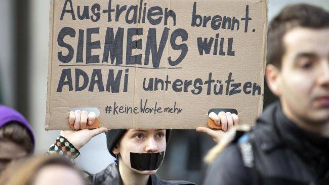 The Times: Грета Тунберг науськивает армию подростков на Siemens