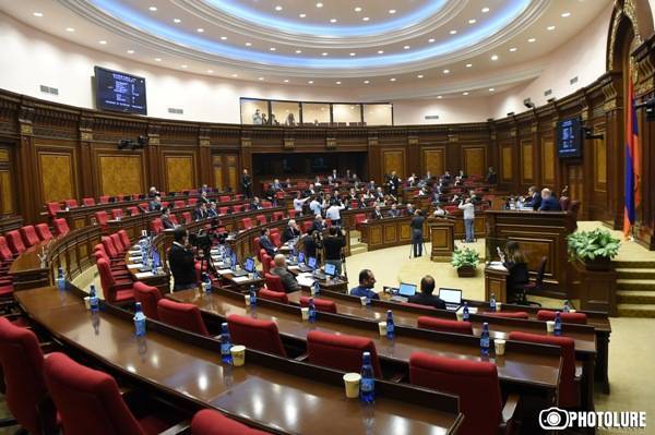 В парламенте Армении прошлись по понятиям «вор в законе» и «воровской мир»