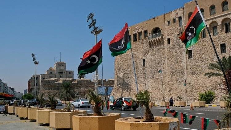 Россия позволила инициировать мирное урегулирование в Ливии, заявил Кудряшов