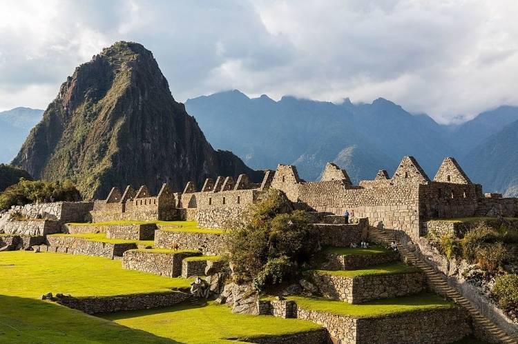 Причинившие ущерб Мачу-Пикчу пятеро туристов освобождены из под стражи