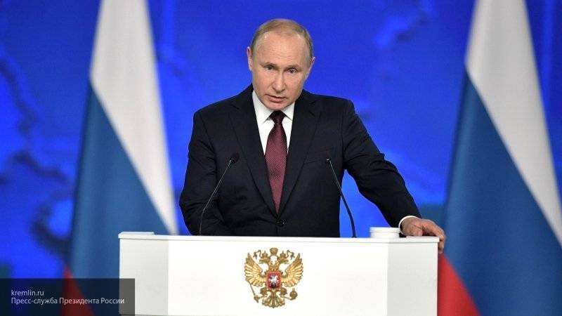 Политолог Мартынов уверен, что Путин в послании к ФС скажет о повышении доходов россиян