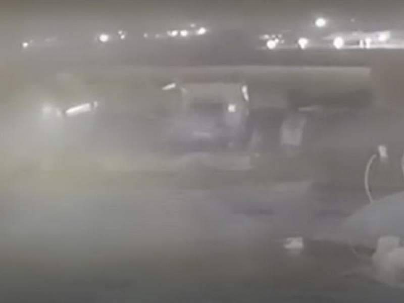 Появилось видео попадания двух ракет в украинский Boeing в Иране