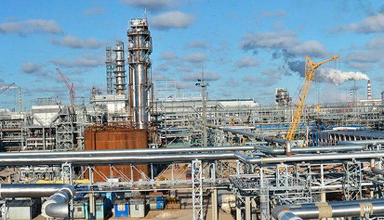 Группа «Сафмар» начала поставки нефти в Белоруссию