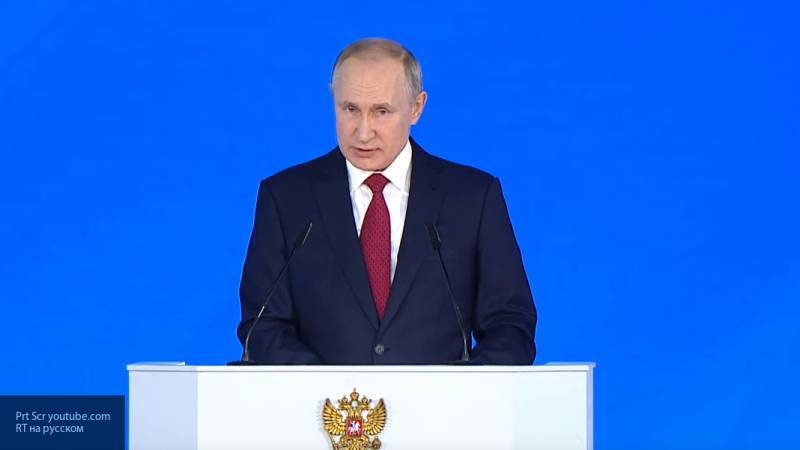 Путин заявил, что МРОТ не должен быть ниже прожиточного минимума
