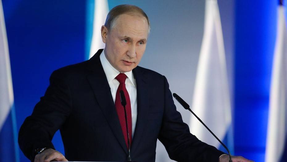 Путин предложил запретить высокопоставленным чиновникам иметь иностранное гражданство
