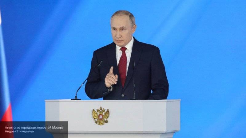 Путин предупредил, что в российских регионах не должно быть "доморощенной законности"