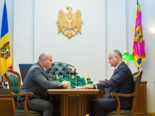 Президент Молдавии предложил освятить МВД, чтобы изгнать дух экс-министра