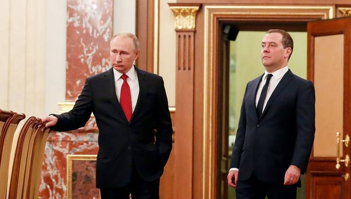 Путин предложил ввести должность замглавы Совбеза и назначить на нее Медведева