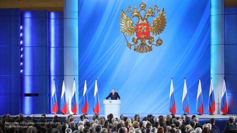 Путин распорядился повысить коэффициент рождаемости в РФ до 1,7 к 2024 году