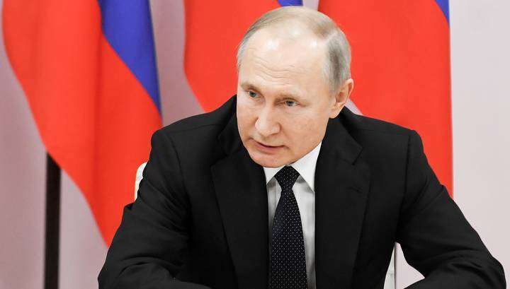 Владимир Путин подписал указ об отставке правительства РФ