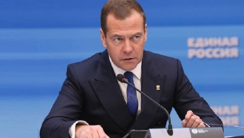 Дмитрий Медведев останется председателем партии "Единая Россия"