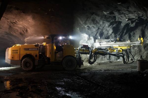 На предприятии УГМК в Оренбуржье погиб человек – в руднике обрушилась порода