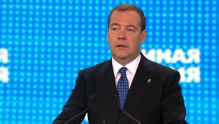 Медведев останется председателем "Единой России"