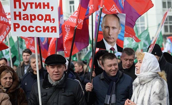 Решительная мера: Путин хочет избежать цветной революции (Svenska Dagbladet, Швеция)