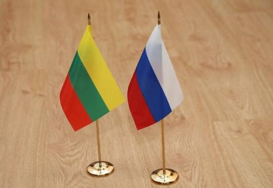 Дан приказ забыть о России? МИД Литвы обнародовал странный опрос
