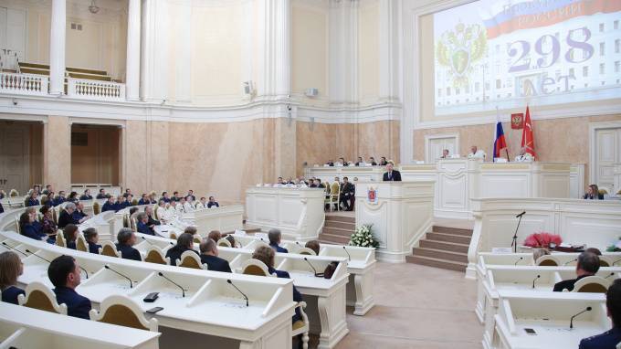 В городском суде Петербурга подтвердили законность застройки участка на Смольной набережной