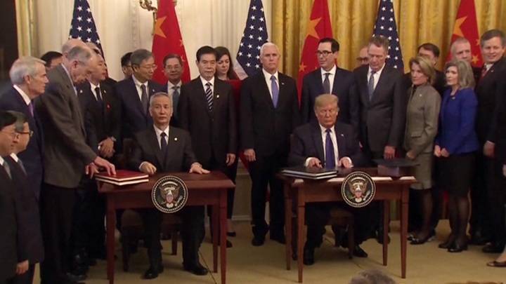 Красивая игра в шахматы, покер и шашки: США и Китай объявили торговой войне конец