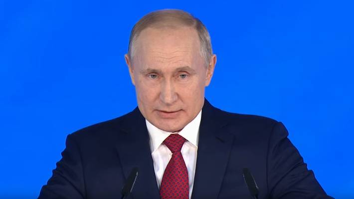 Отказ от индексации пенсий — это нарушение Конституции, заявил Путин