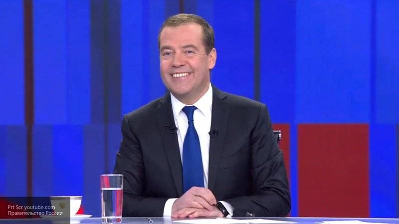 Экс-премьер Медведев заявил, что вышедшему в отставку кабмину удалось сделать многое