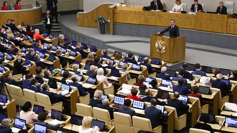 В Госдуме предложили ликвидировать партии за антироссийскую пропаганду