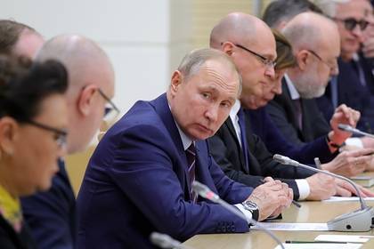 Путин внес в Госдуму учреждающий должность зампредседателя Совбеза законопроект