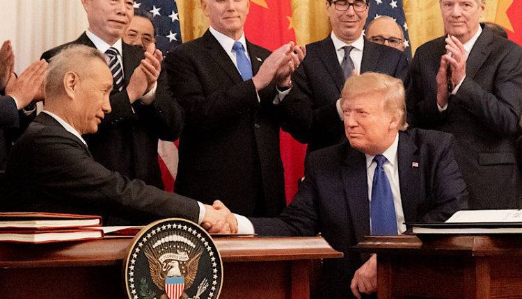 США и Китай подписали документы по первой фазе торговой сделки