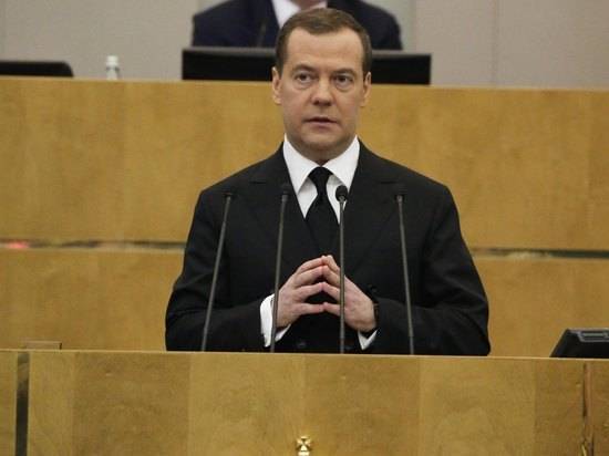СМИ сообщили, что Медведев ушел из-за несогласия с конституционной реформой
