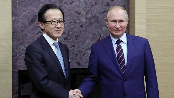 Путин встретился с генсеком совбеза Японии