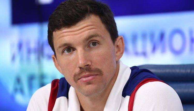 Капитан сборной РФ по регби рассказал об отращивании усов для борьбы с раком