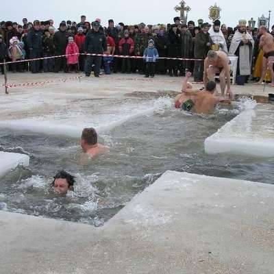 Власти Москвы оборудовали и подготовили 46 мест для крещенских купаний