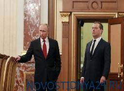 Даже, если бы Медведева вывели из зала заседаний в наручниках, это смотрелось бы как шоу