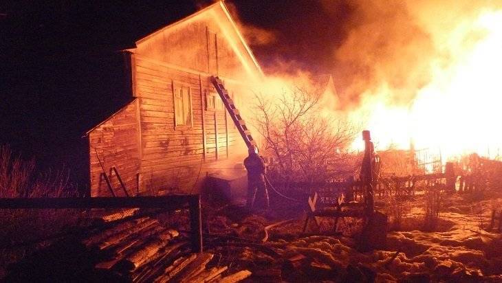 Четыре человека погибли при пожаре в Ивановской области