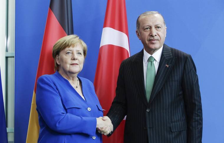 Меркель 24 января встретится с Эрдоганом в Турции