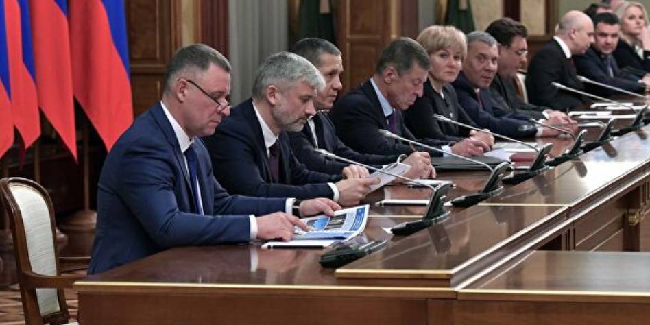 Стало известно о дальнейшей карьере министров из правительства Медведева