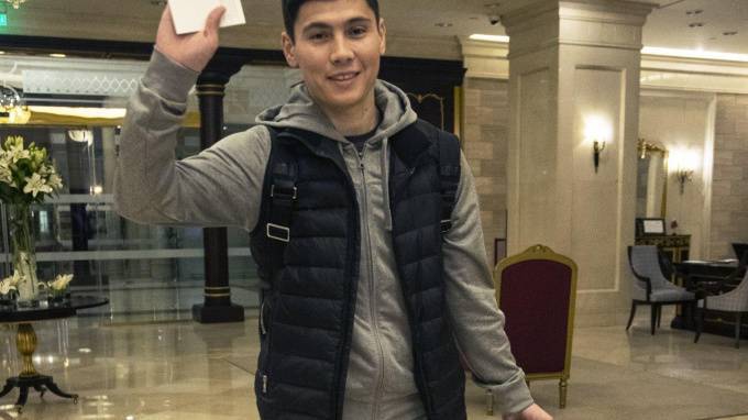 Казахский полузащитник Бауыржан Исламхан будет тренироваться вместе с "Зенитом" в Катаре