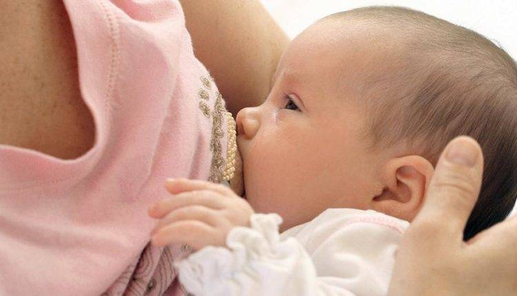 Гинеколог рассказал о пользе грудного вскармливания для матерей