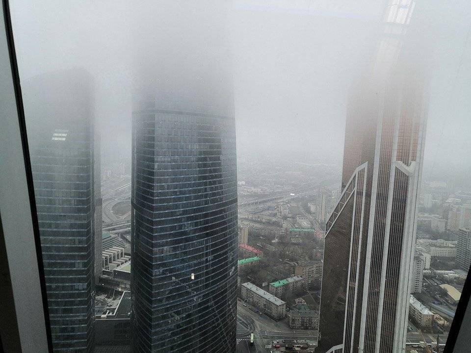 Гидрометцентр предупредил жителей Москвы о потенциальной опасности из-за тумана