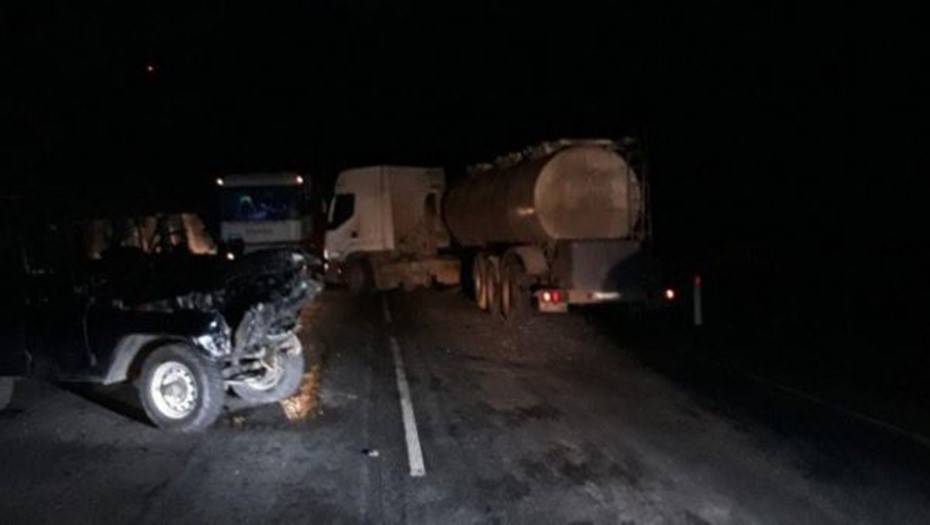 Движение на трассе "Нарва" закрыли после смертельного ДТП с грузовиками