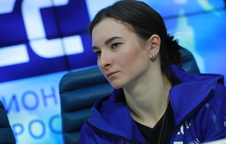 Непряева выиграла серебро в гонке на 10 км на этапе Кубка мира в Чехии