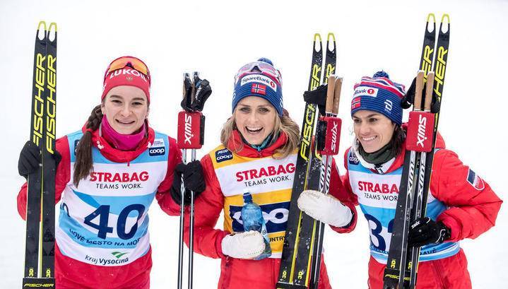Лыжница Непряева завоевала серебро на этапе Кубка мира в Чехии