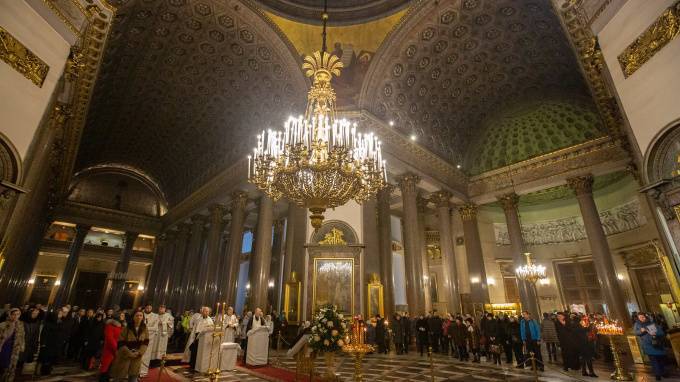 В честь Крещения в Казанском соборе пройдет вечерняя литургия