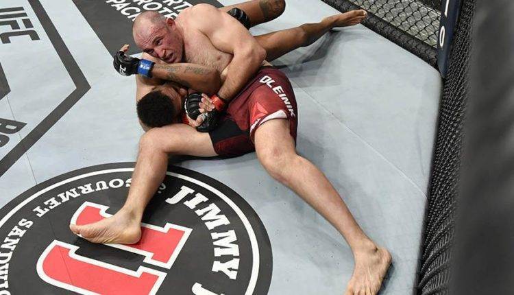 Олейник победил Грина болевым приемом на турнире UFC