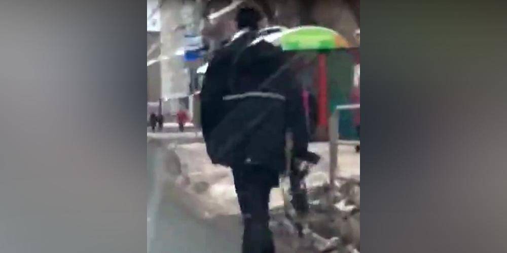 На улицах Челябинска засняли погоню с автоматом