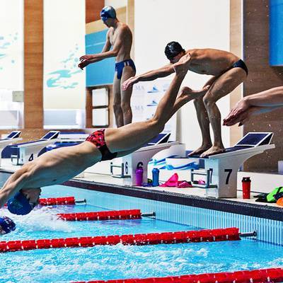 Российский пловец Владимир Морозов финишировал первым на 100-метровке
