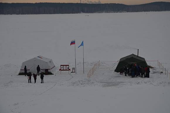 В Свердловской области 13 купелей закрыли из-за тонкого льда