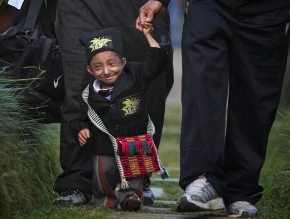 Умер самый маленький человек в мире - Хагендра Тхапа Магар